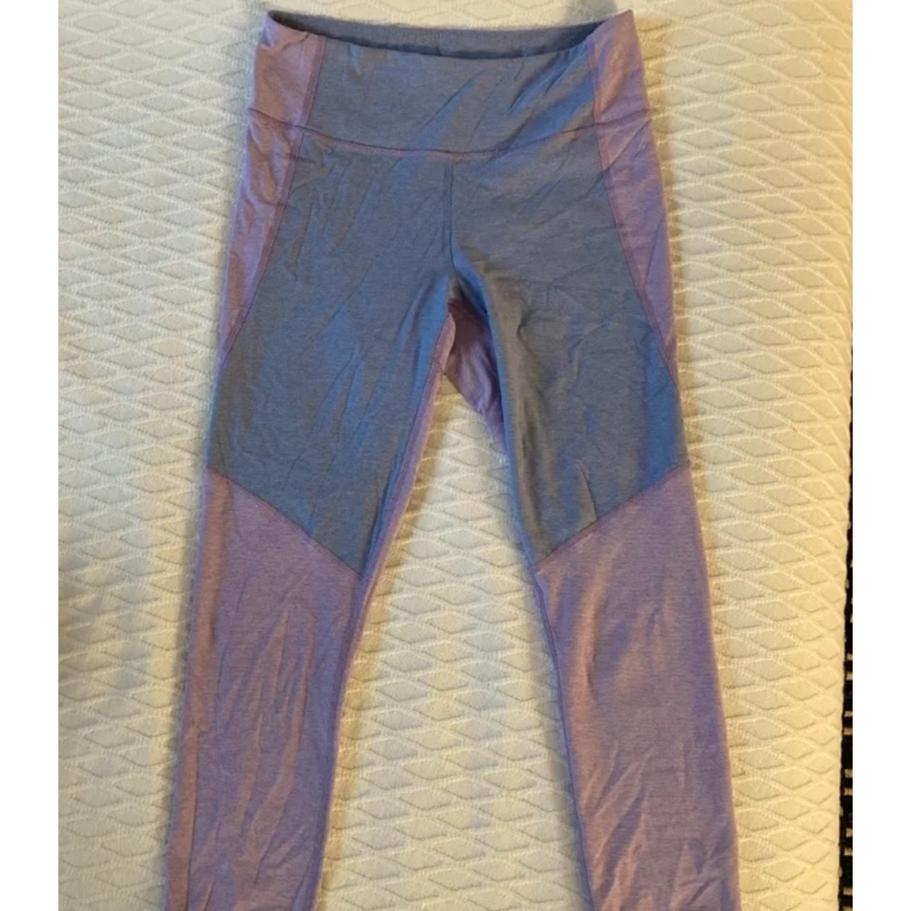Outdoor Voices 3/4 Two-Tone Leggings